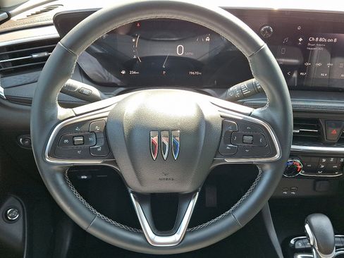 Used 2024 Buick Encore GX Preferred w/ Comfort Package AWD/4WD image 19