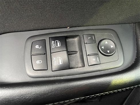 Used 2019 Dodge Challenger GT w/ Driver Convenience Group image 16