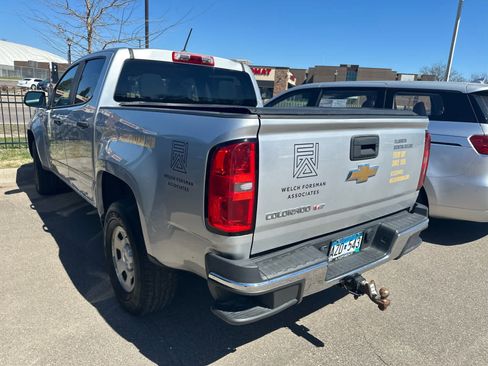 Used 2018 Chevrolet Colorado W/T w/ WT Convenience Package AWD/4WD image 2