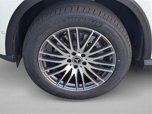 New 2026 Mercedes-Benz GLC 300 image 9