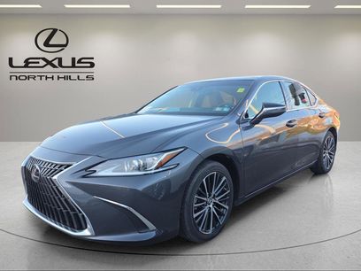 Certified 2022 Lexus ES 350 w/ Premium Package