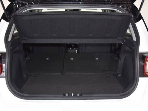 New 2025 Hyundai Venue Limited image 29