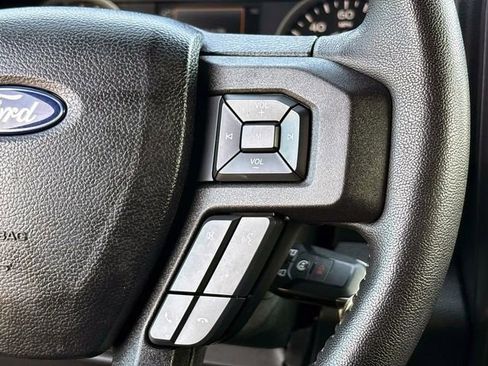 Used 2017 Ford F150 XLT w/ Equipment Group 302A Luxury image 19