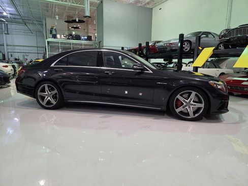 Used 2014 Mercedes-Benz S 63 AMG 4MATIC Sedan w/ Rear Seat Package image 12