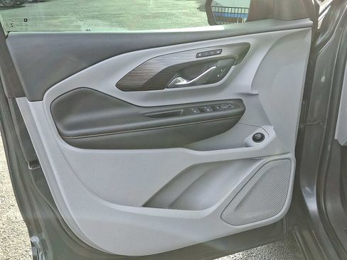 Used 2019 GMC Terrain SLT w/ Preferred Package image 12