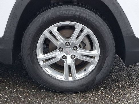 Used 2019 GMC Terrain SLE AWD/4WD image 25