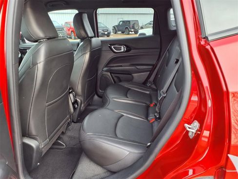 Used 2022 Jeep Compass Limited image 17