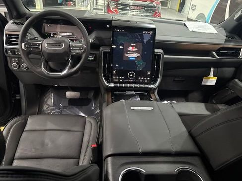 Used 2026 GMC Yukon Denali AWD/4WD image 21