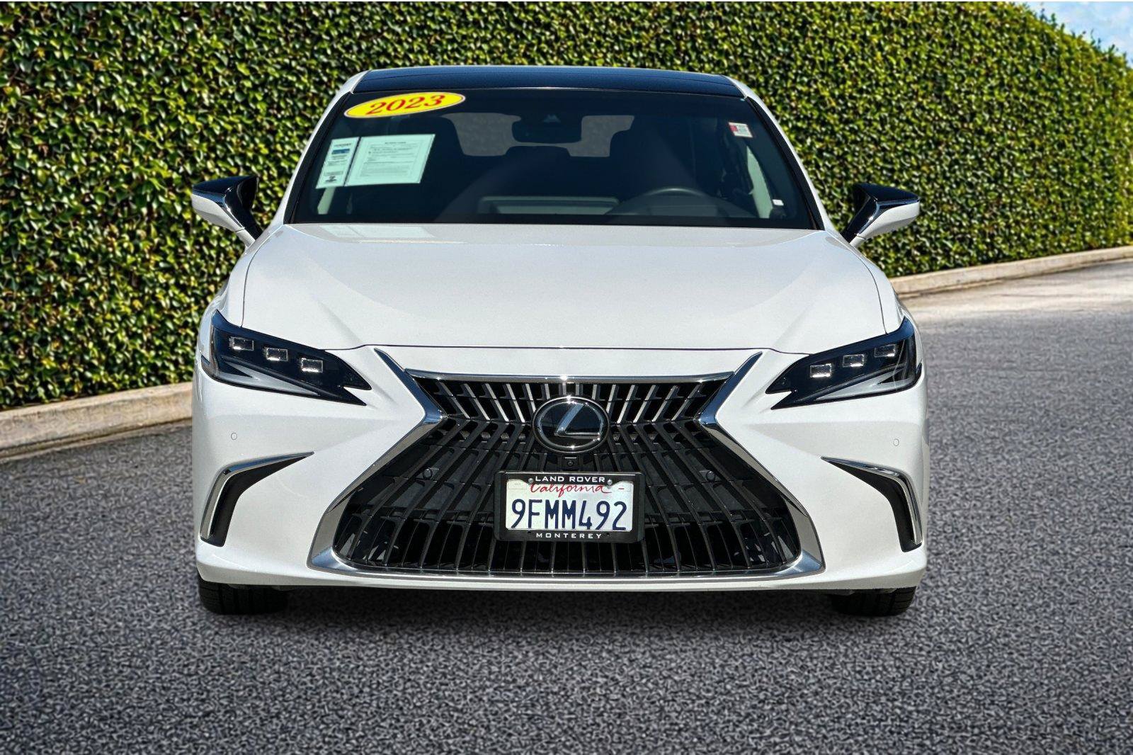 Used 2023 Lexus ES 350 Ultra Luxury w/ Accessory Package (Z2) FWD image 9