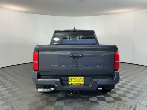 Used 2024 Toyota Tacoma TRD Off-Road image 5