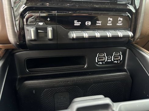 Used 2024 RAM 3500 Limited w/ Towing Technology Group AWD/4WD image 23