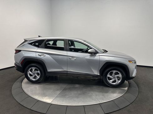 Used 2022 Hyundai Tucson SE AWD/4WD image 7