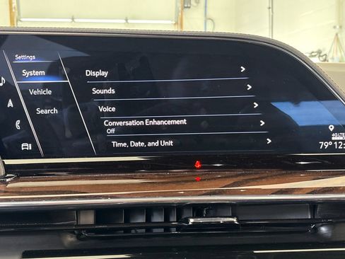 Used 2022 Cadillac Escalade Sport Platinum w/ LPO, ONYX Package AWD/4WD image 25