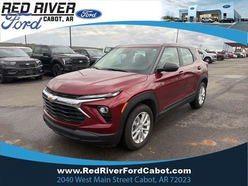 Used 2024 Chevrolet TrailBlazer LS image 1