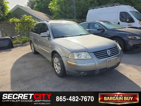 Used 2003 Volkswagen Passat GLS FWD image 3