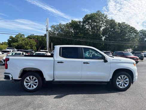Used 2026 Chevrolet Silverado 1500 Custom RWD image 8