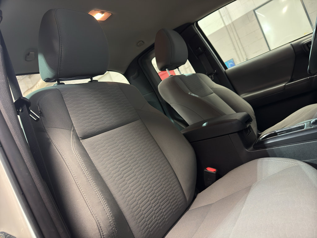 Used 2016 Toyota Tacoma SR RWD image 23