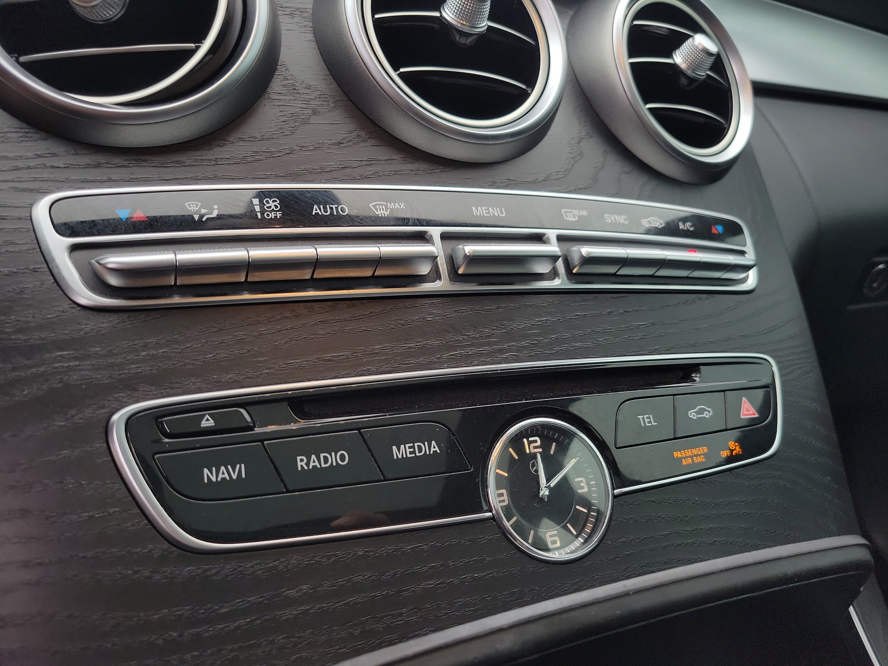 Used 2015 Mercedes-Benz C 300 Sedan image 23