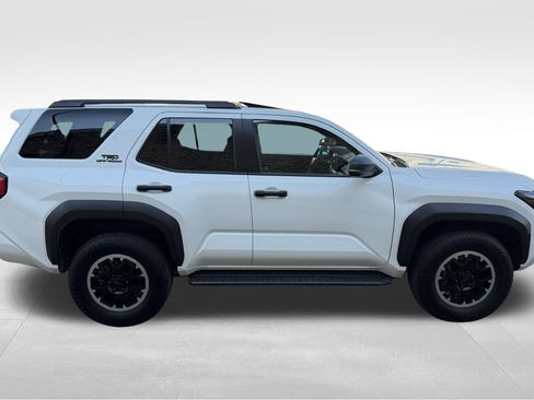 Used 2025 Toyota 4Runner TRD Off-Road AWD/4WD image 4