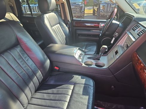 Used 2003 Lincoln Navigator Luxury AWD/4WD image 10