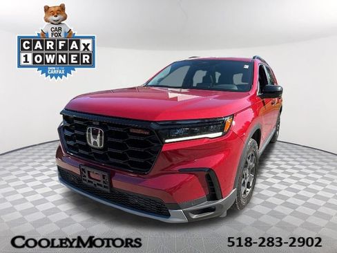 Used 2023 Honda Pilot TrailSport image 1