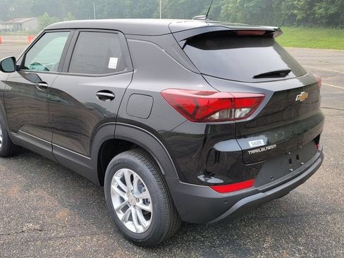 New 2026 Chevrolet TrailBlazer LS w/ LS Convenience Package FWD image 9