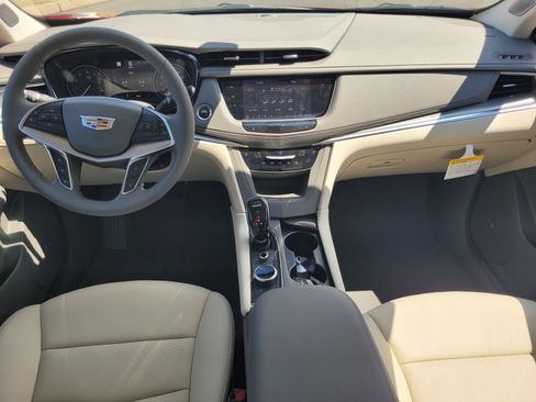 New 2026 Cadillac XT5 Premium Luxury w/ Driver Assist Package FWD image 7
