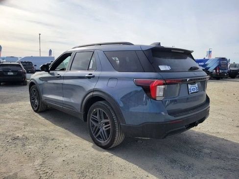 Used 2026 Ford Explorer ST-Line w/ ST-Line Street Pack RWD image 4