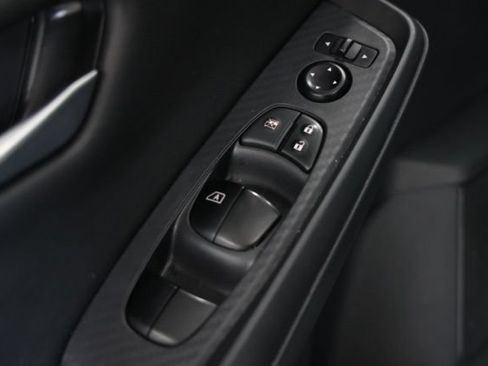 Used 2025 Nissan Sentra SV FWD image 19