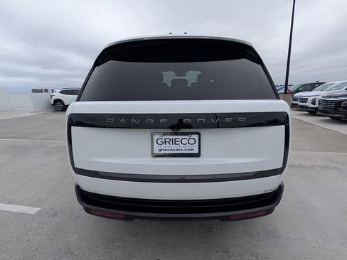Used 2025 Land Rover Range Rover Long Wheelbase SE image 12