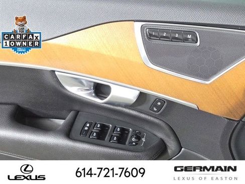 Used 2022 Volvo XC90 T6 Momentum w/ Climate Package AWD/4WD image 29