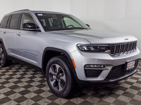 Used 2022 Jeep Grand Cherokee Limited 4xe AWD/4WD image 14