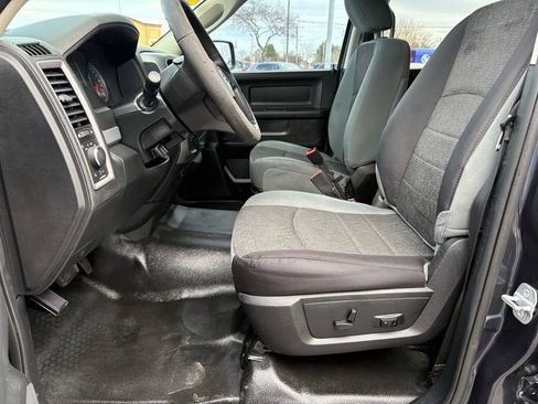 Used 2014 RAM 1500 4x4 Crew Cab w/ Protection Group image 10