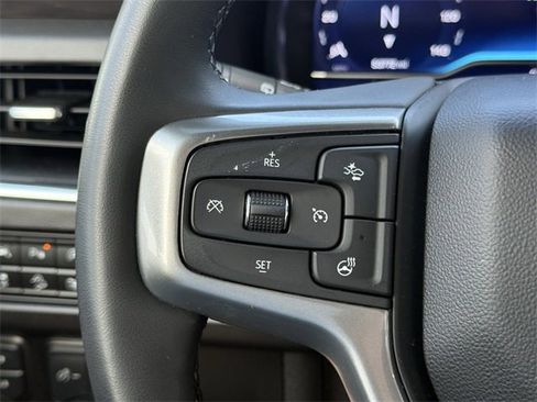 Used 2024 Chevrolet Tahoe Z71 w/ Luxury Package image 11