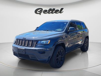 Used 2017 Jeep Grand Cherokee Altitude