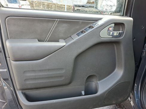 Used 2015 Nissan Frontier PRO-4X w/ Pro-4x Luxury Package image 13