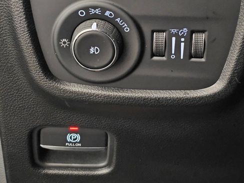 Used 2023 Jeep Grand Cherokee L Limited w/ Black Appearance Package image 29