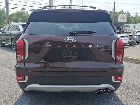 Used 2021 Hyundai Palisade SEL w/ Winter Package AWD/4WD image 6