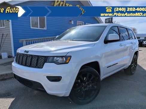 Used 2019 Jeep Grand Cherokee Altitude image 1