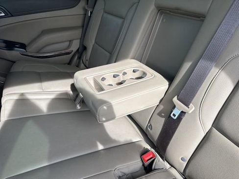 Used 2019 GMC Yukon SLT w/ Premium Edition image 26