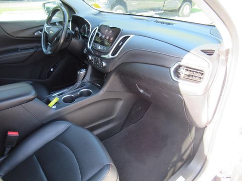 Used 2019 Chevrolet Equinox Premier FWD image 11
