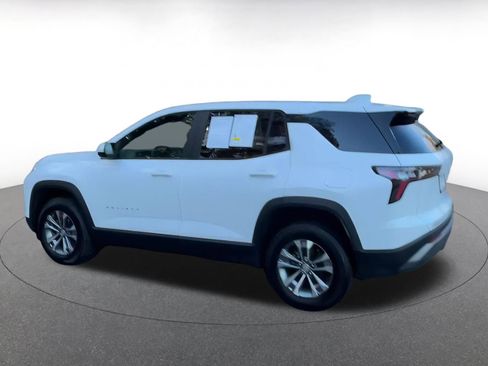 Used 2025 Chevrolet Equinox LT image 10