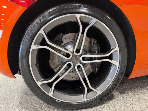 Used 2013 McLaren MP4-12C Spider RWD image 33