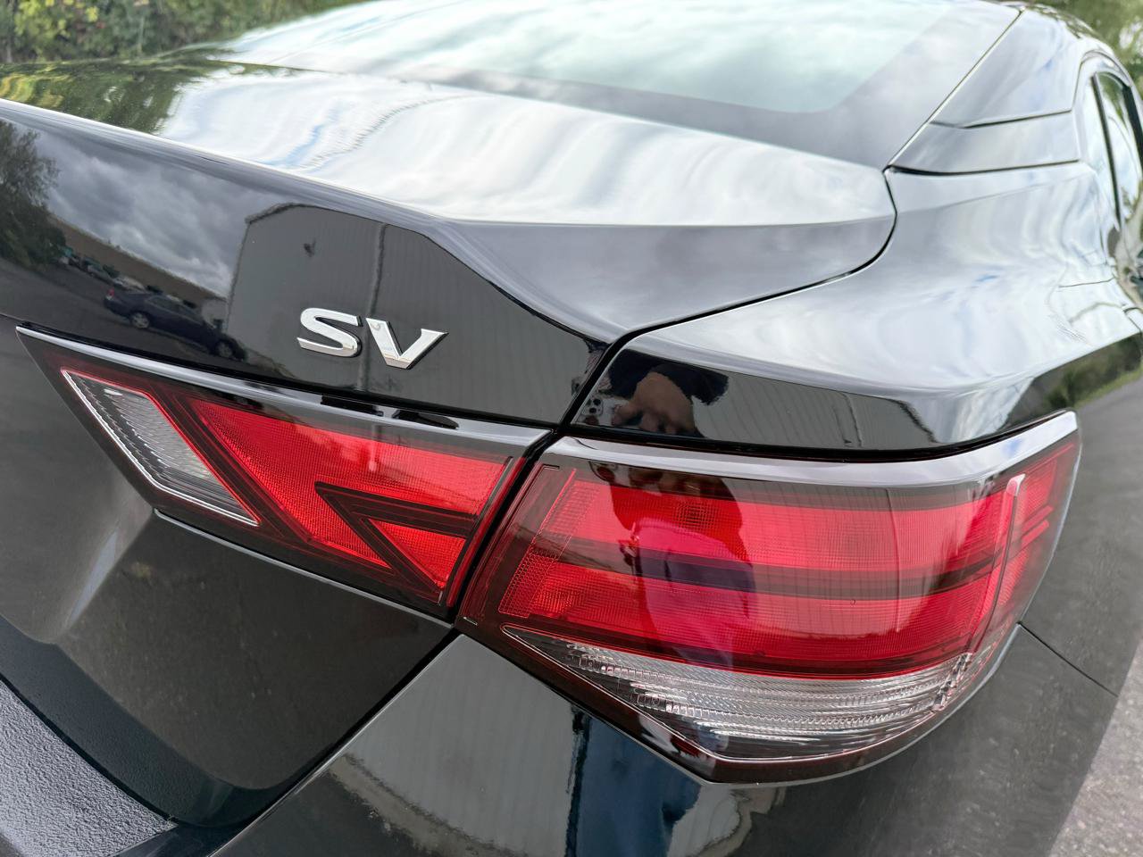 Used 2021 Nissan Sentra SV FWD image 15
