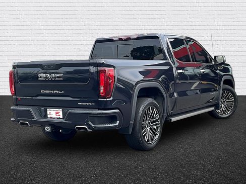 Used 2022 GMC Sierra 1500 Denali Ultimate AWD/4WD image 7