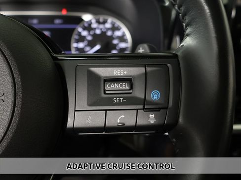 Used 2024 Nissan Pathfinder SL w/ SL Premium Package AWD/4WD image 6