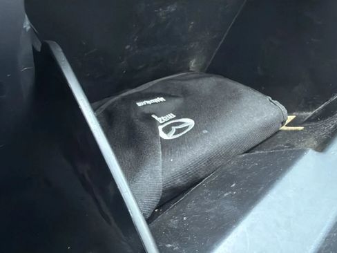 Used 2014 MAZDA MAZDA3 i Grand Touring image 36