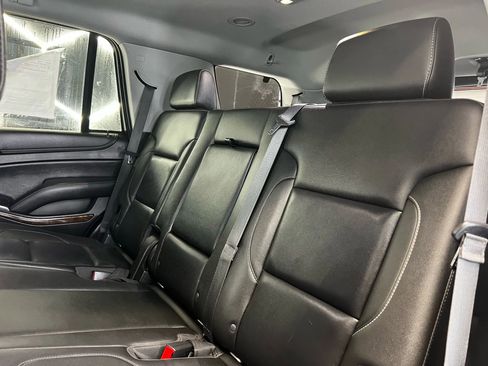Used 2018 Chevrolet Tahoe LT w/ LT Signature Package image 21