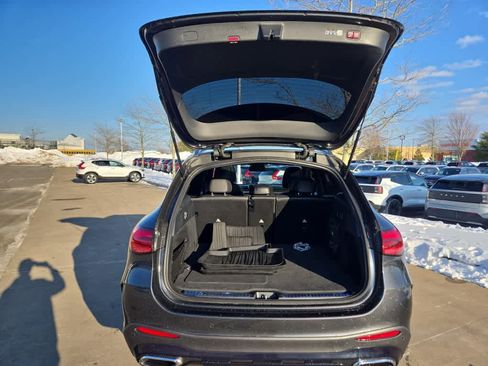 Used 2024 Mercedes-Benz GLC 300 4MATIC image 6