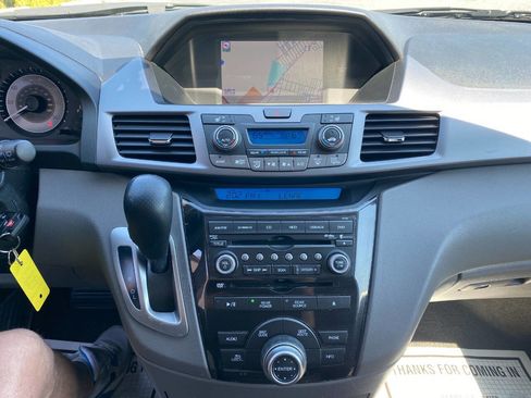 Used 2013 Honda Odyssey Touring Elite image 15